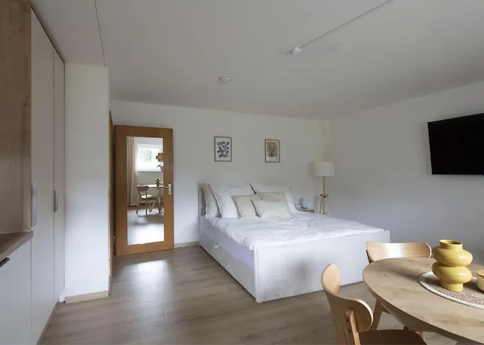 Апартаменты Modern Living In Muelheim Your Perfect Мильгейм-на-Руре